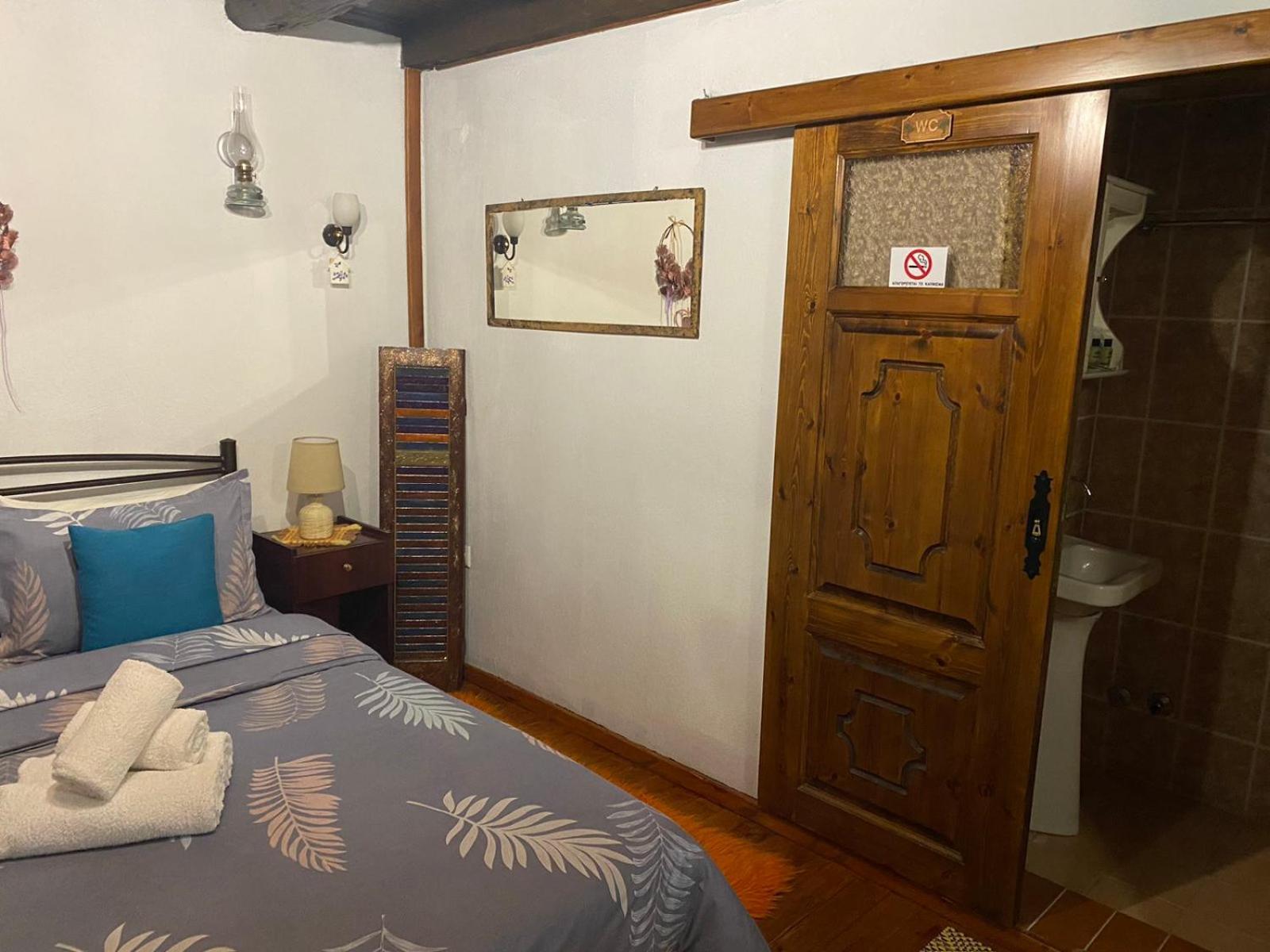 Traditional Guesthouse Erato Палеос-Пантелеймонас Экстерьер фото