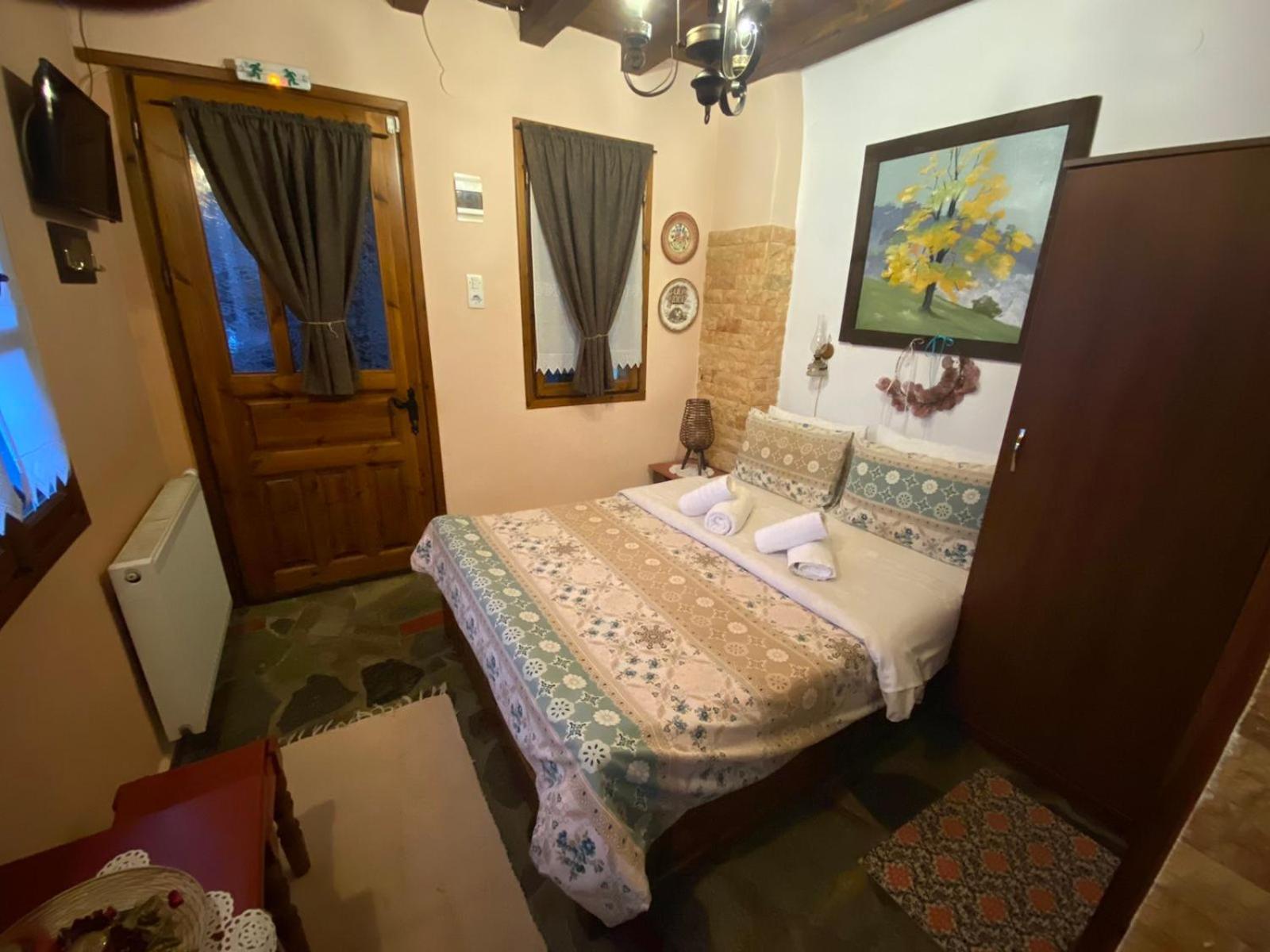 Traditional Guesthouse Erato Палеос-Пантелеймонас Экстерьер фото
