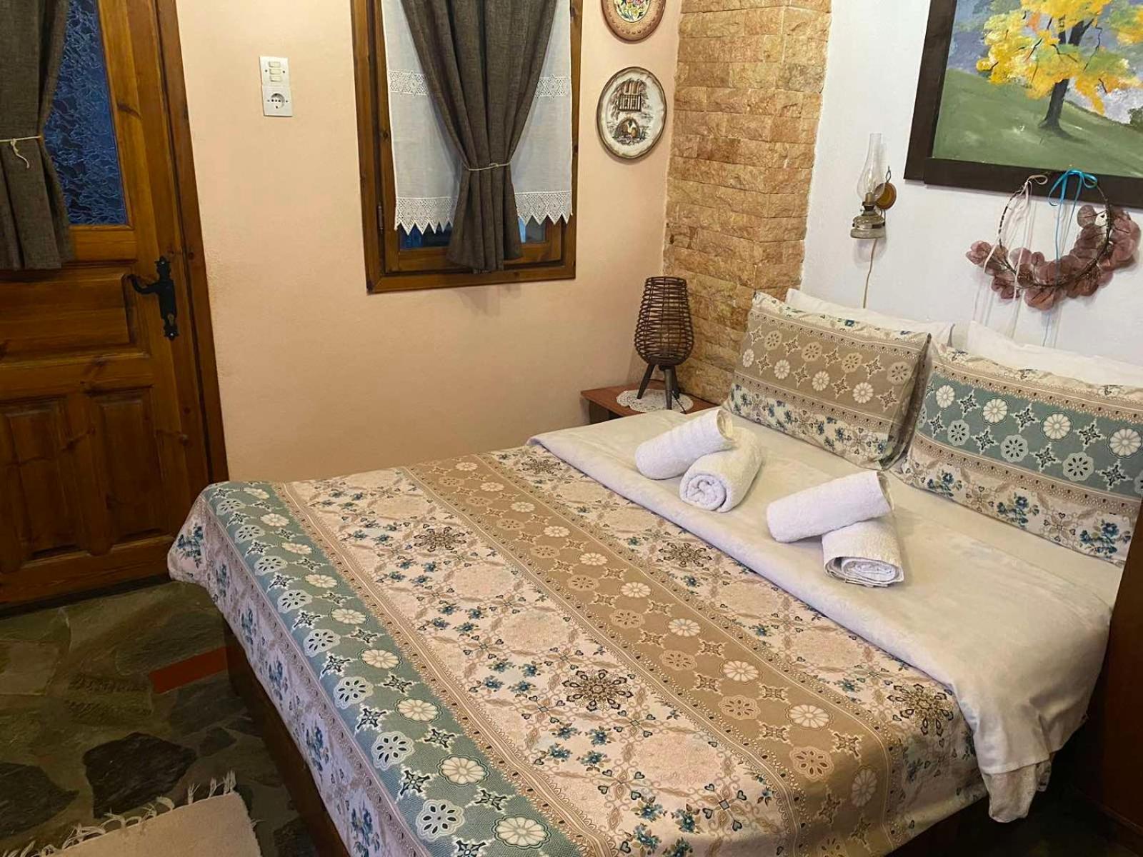 Traditional Guesthouse Erato Палеос-Пантелеймонас Экстерьер фото