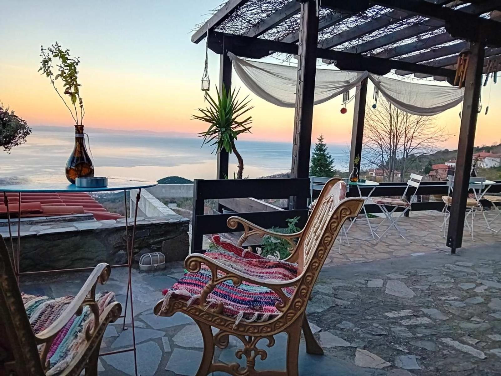 Traditional Guesthouse Erato Палеос-Пантелеймонас Экстерьер фото